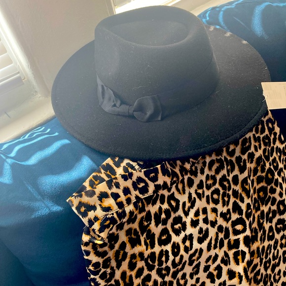 Black hat/ Fedora/felt - Picture 2 of 2